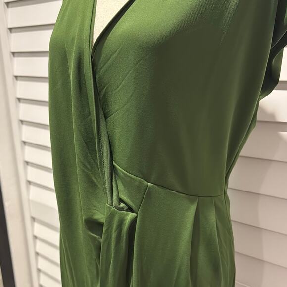 Ann Taylor Green Ruched Wrap Midi Dress - Picture 4 of 10